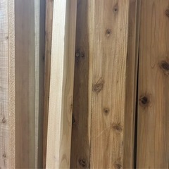 杉垂木　垂木   サイズ   45×45×3650   本数 1束6本   価格   4,000円の画像