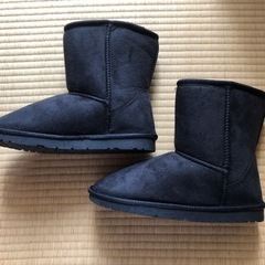 新品　ブーツ 22センチ　男の子　女の子の画像
