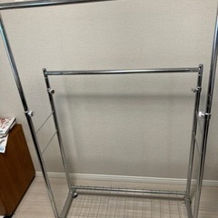 ニトリ　スチールダブルハンガー差し上げます‼︎