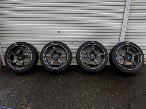 値下げアドバンレーシング TC-4 18インチ 8.5J +51 5H PCD114.3