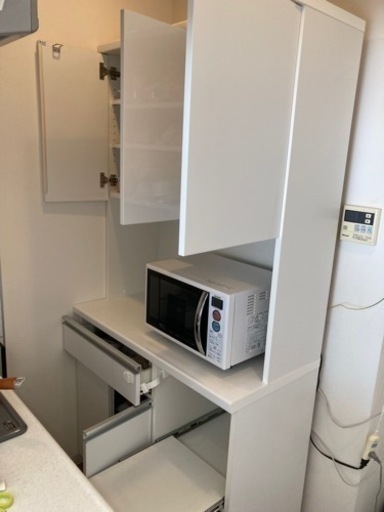泉洋化工業　キッチンボード★  電子レンジ付き！