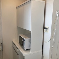 泉洋化工業　キッチンボード★  電子レンジ付き！