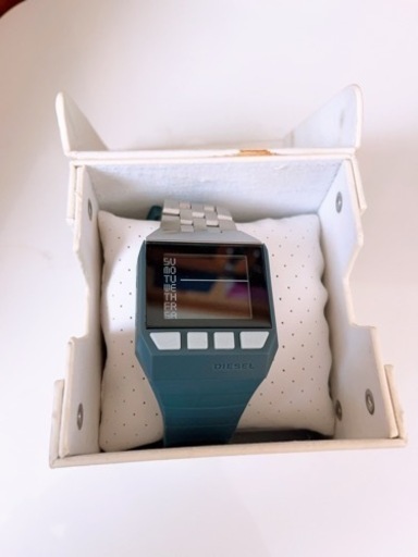 diesel 腕時計　デジタル