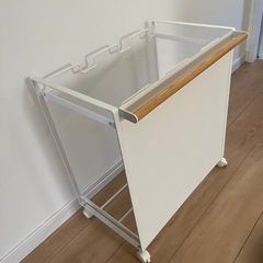 目隠し　分別ダストワゴン　ゴミ箱の画像