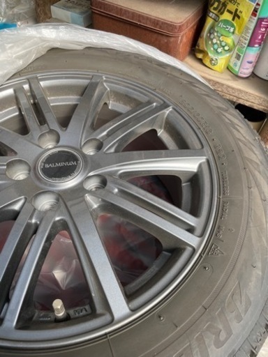 ブリジストン　スタッドレスタイヤ　4本