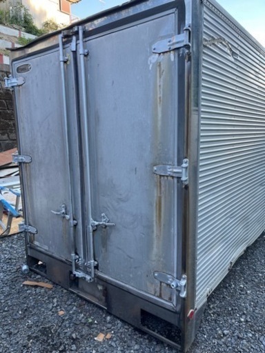売約済み　2トンロングコンテナ　サイドドア付き