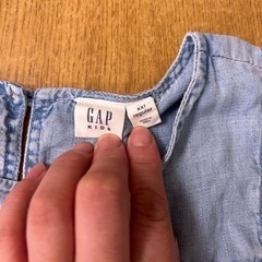 GAP kids インディゴ肩出しワンピース　160 ギャップキッズの画像
