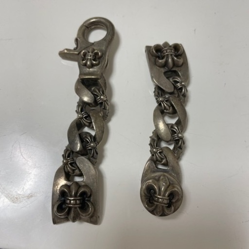 シルバー
時計ベット