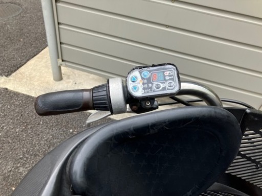 【購入予定者決まりました】中古3人乗り電動アシスト自転車