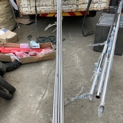 鉄パイプ　1本〜