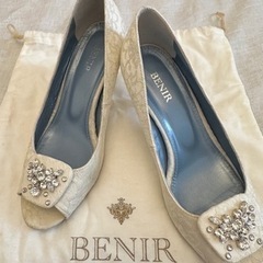 BENIR ベニル　高級　ウェディングシューズ＋オプションパーツ　ビジュー　パンプスの画像