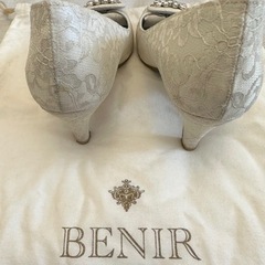 BENIR ベニル　高級　ウェディングシューズ＋オプションパーツ　ビジュー　パンプスの画像