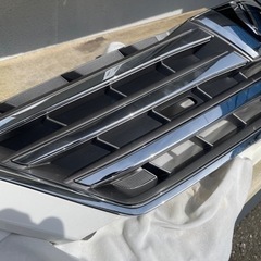 20アルファード後期型　純正グリル　0017の画像