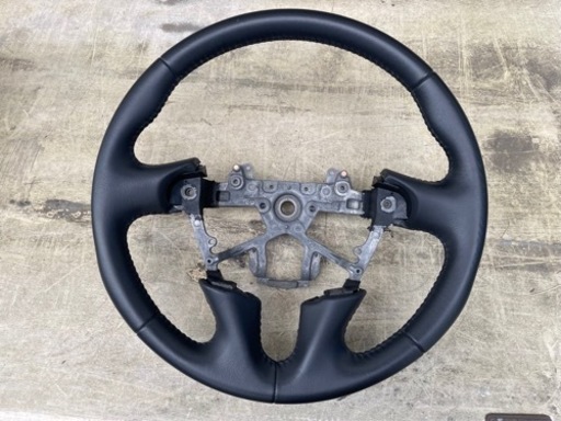 52エルグランド　純正革巻きステアリング　0007