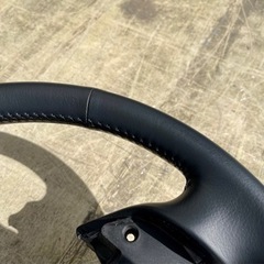 【美品】エリシオンプレステージ　純正革巻きステアリング　0013の画像