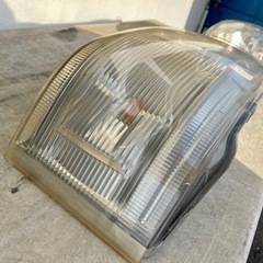 200系ハイエース　純正ヘッドライト　0016の画像