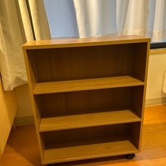 キャリー付き本棚
