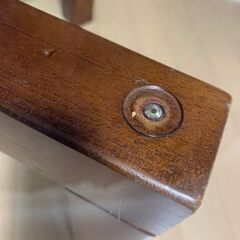 ガラス製ローテーブルの画像