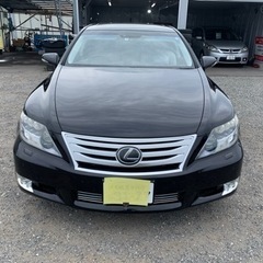 ブラックの方もOKな車屋　レクサス　LS600hL 最上級グレー...