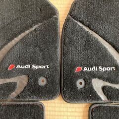 ◆【未使用】Audi TTRS 8S メーカー純正オプション　フロアーカーペット　の画像