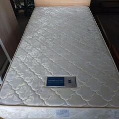 シングルベッド収納付き