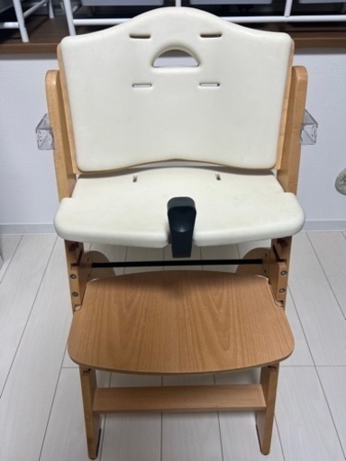 ビヨンド　ダイニングチェア　ハイチェア