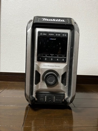 マキタ MR113モデルラジオと18vバッテリー