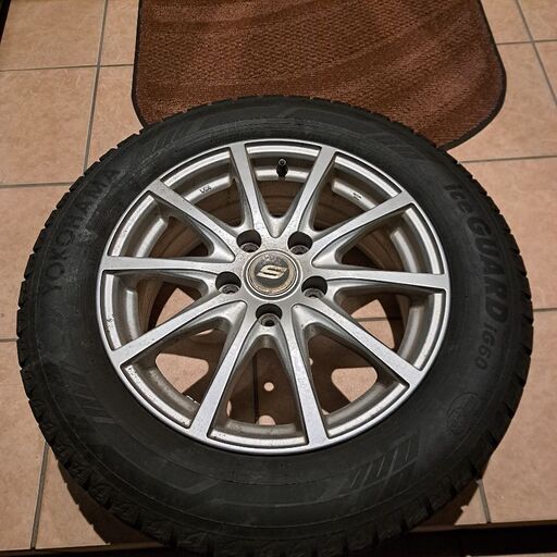 スタッドレスタイヤ4本　ヨコハマig60　205/60/r16　ホイール付き