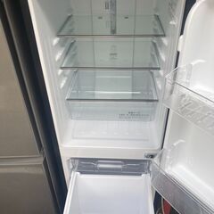 ☆中古¥13,800!【おすすめ!】Hisense 154㍑2ドア冷蔵庫 家電 ☆中古¥13,800!【おすすめ!】Hisense 154㍑2ドア冷蔵庫 家電