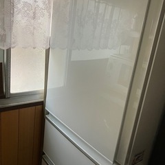 2022年製　冷蔵庫　330ℓ三菱