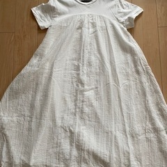 ロングワンピース　白　Lの画像