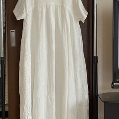ロングワンピース　白　L