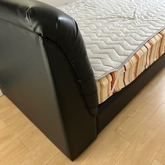 ダブルベッド(値下げしました！)の画像