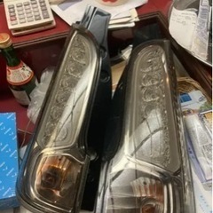 スズキ　スペーシアmk32s 純正テールライト