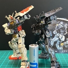 最終値引き‼️😁2体セットガンダム‼️×ブラック　ガンダム(レア...