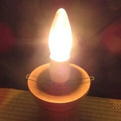 おしゃれな電球スタンドの画像