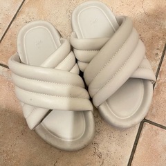 h&m 厚底サンダル　37の画像
