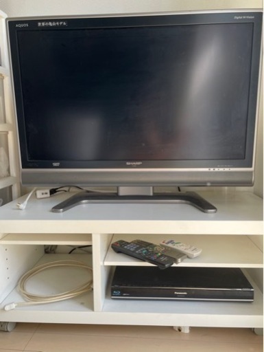 3点セット（テレビ、台、ブルーレイレコーダー）
