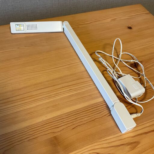 無印良品　ＬＥＤスリムデスクライト