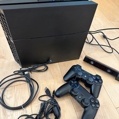 プレイステーション4本体　コントローラー2個カメラつき