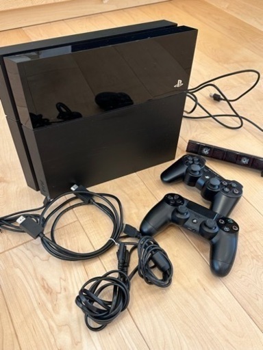 プレイステーション4本体　コントローラー2個カメラつき