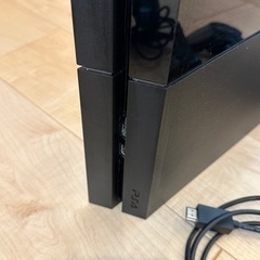 プレイステーション4本体　コントローラー2個カメラつきの画像