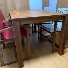 ダイニングテーブルセットの画像