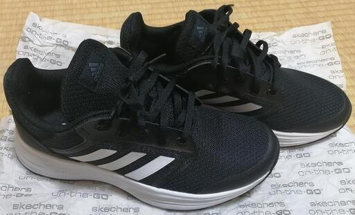 けっこう美品！販売価格6270円　23センチ　アディダス