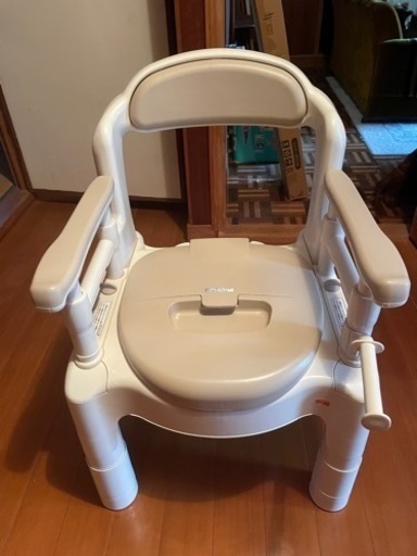 【美品】安寿　ポータブルトイレ