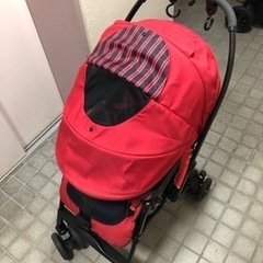 コンビ　ベビーカーの画像