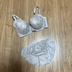新品・未使用　しまむらブラ&ショーツ C75