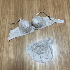 新品・未使用　しまむらブラ&ショーツ C75の画像