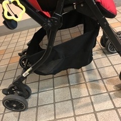 コンビ　ベビーカーの画像