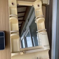 中古の洗面化粧台の画像